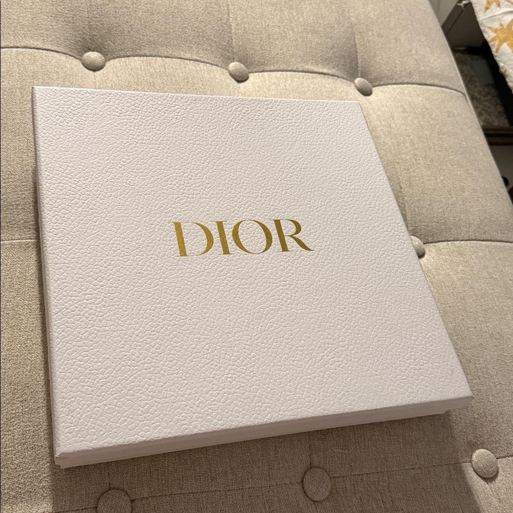 🧡 NEW Dior White Box with Ribbon